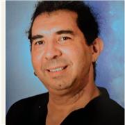 Soy profesor y pedagogo con experiencia en educación de niños y jóvenes y en enseñanza de alemán (materno) y inglés (C1). Tel: 663 584 706